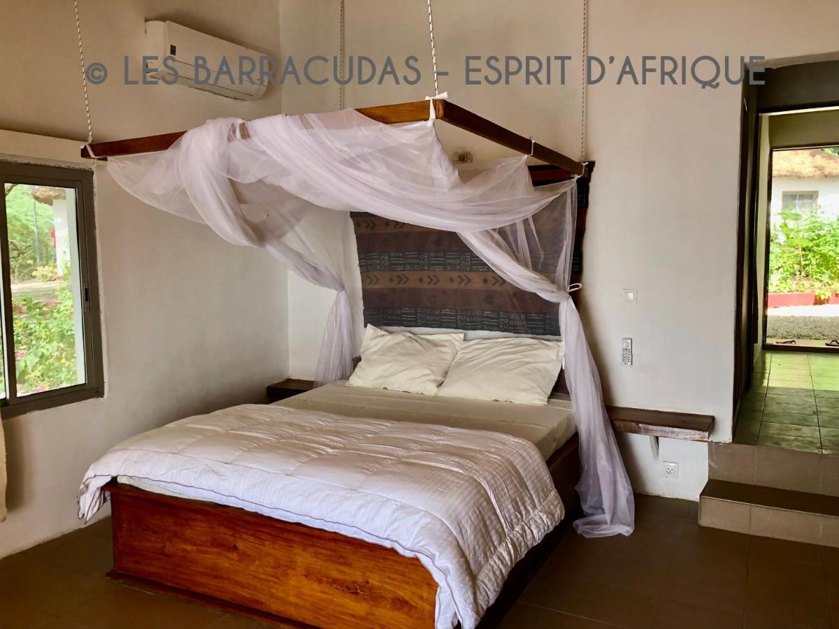 Les Barracudas Sokone Екстер'єр фото